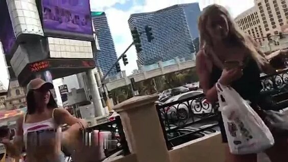 Two girls in shorts creepshot sexy candid: 2 bin video Yandex ... 
