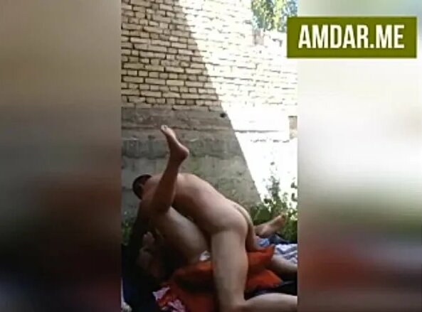 Жалаңаш әнші Дода