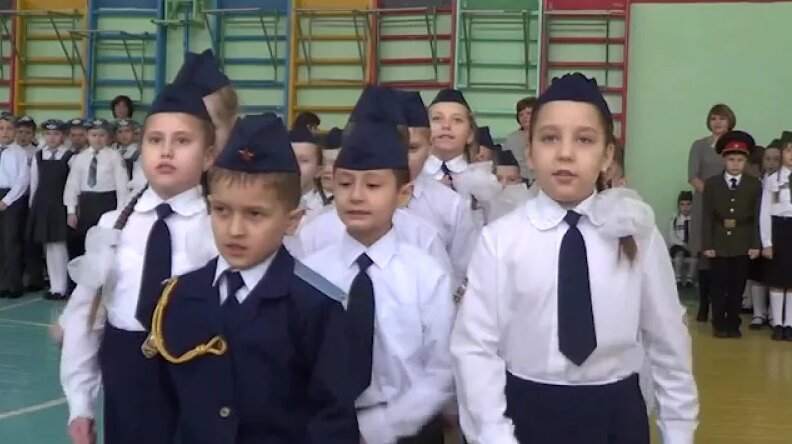 смотр строя и песни 1-2 классы - Смотреть онлайн в поиске Яндекса по Видео
