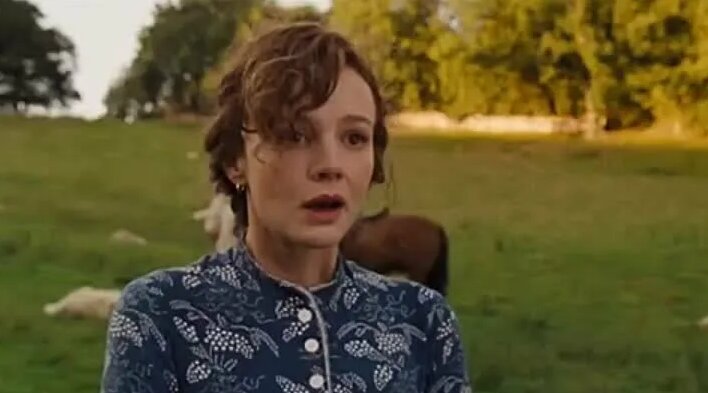 Орыс сымбатты әйел есегін ұрып жатыр (қауіпсіз видео)