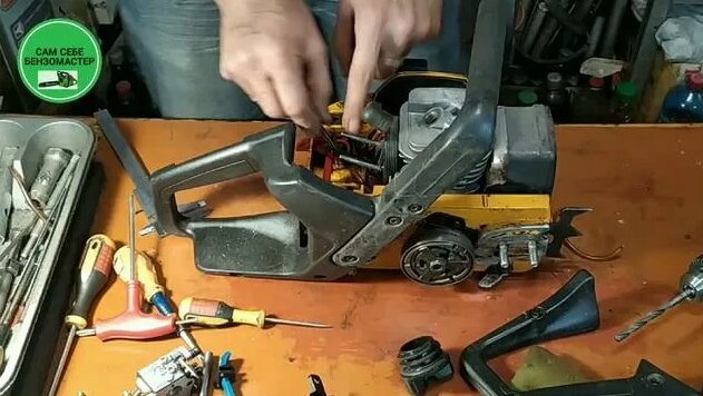 Замена импульсного патрубка в бензопиле Husqvarna 142 - YouTube