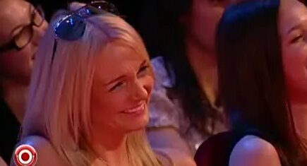 Анна Кошмалдың жалаңаш суреті