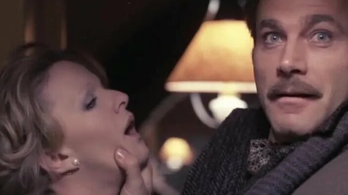 Порно тілектер туралы бейнеде ойнайды