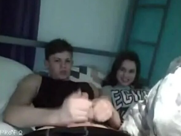 Insest onalar ishtirokidagi onlayn porno video