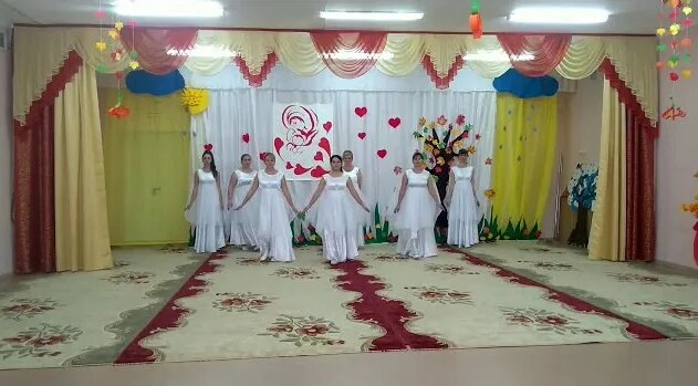 смотреть детский танец на 8 марта