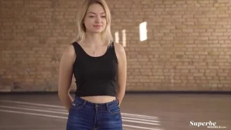 разделась 15