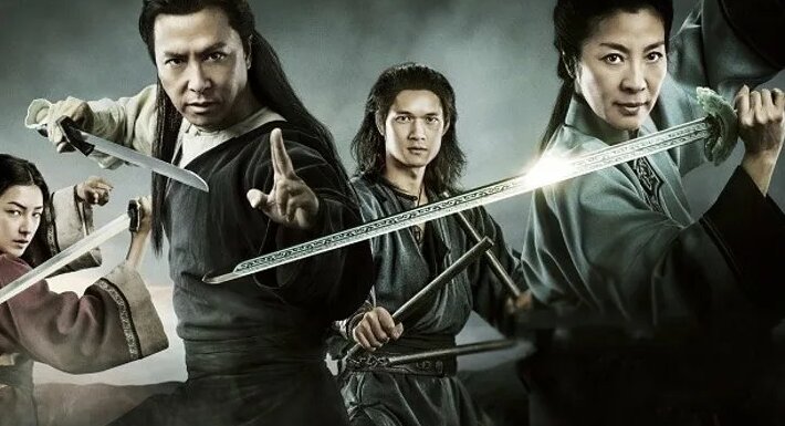 Mashhur pornografik fohisha Jeyms Din Kortni Keynni opadi va fohisha bilan jinsiy aloqada boladi.