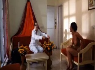 Жалаңаш әнші Алеша суреттері