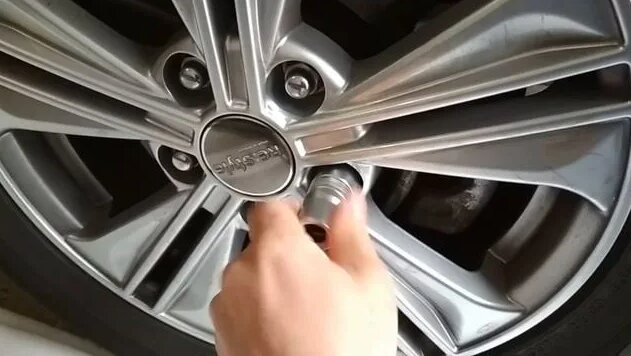 Гайки от штампованных дисков Hyundai Creta к дискам КиКРеплика Кс778 ...