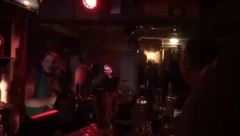 Шәуетпен жабылған жетілген есектің фотосы