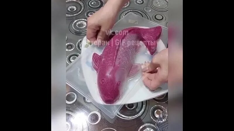 Форма в виде рыбы, для салата селёдка под шубой. - Смотреть онлайн в ...