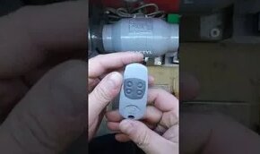 Замена батарейки в пульте для ворот Came top - Смотреть онлайн в поиске ...