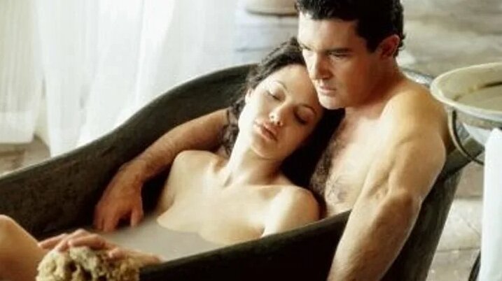 Олар ренжіп, жылайды.