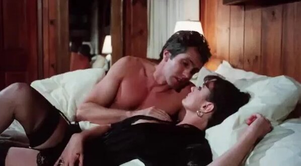 Созылған киска фотосы