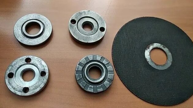 Закусывает круг на болгарке?Как ставить отрезной круг на болгарку ...