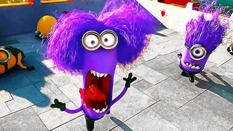 Мөлдір киімдегі кеуделі қыздар