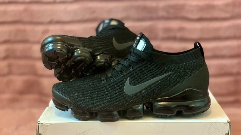 Nike air vapormax flyknit triple noir on feet sale
