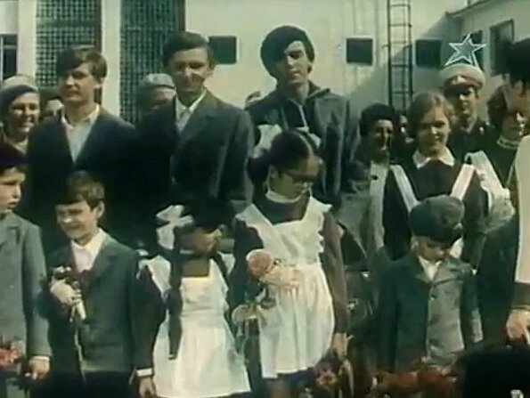 Кыш, два портфеля и целая неделя (1974) - Смотреть онлайн в поиске ...