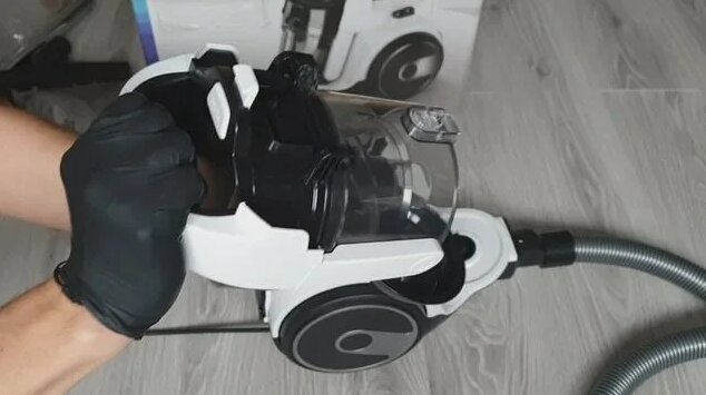 Bosch Bgs05a222 700 W Cylinder Bagless vacuum cleaner - Смотреть онлайн ...