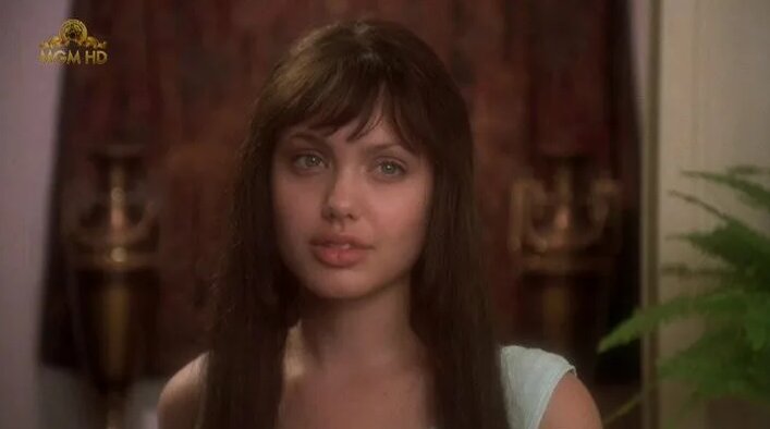 Дачадағы жалаңаш қайын енесімен порно