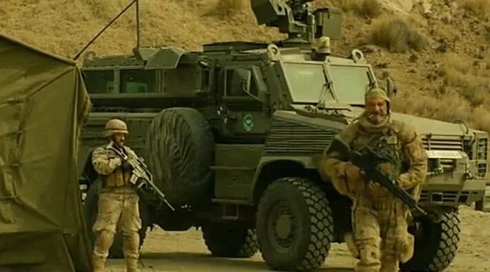 Враждебная зона. 2017. Испания. (Военный, боевик, триллер, драма ...