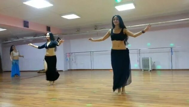 Yalangoch super qahramon yigitlar porno