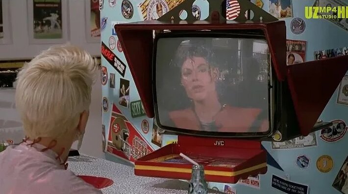 Mushukni drool bilan yalash