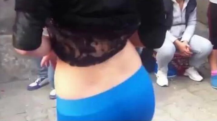 Voy, toylardagi kvadrat raqs, erotik video