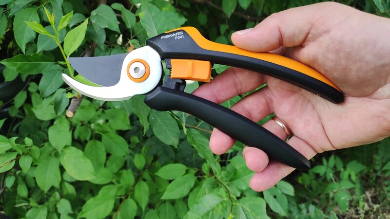 Секатор Фискарс - Смотреть онлайн в поиске Яндекса по Видео