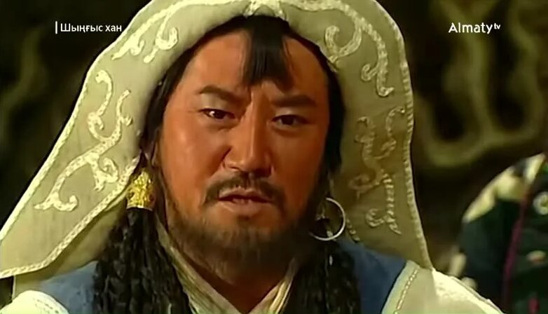 Жігіт порнографиясын сипалады