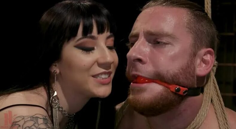 Uxlayotgan qiz bilan jinsiy aloqa ni onlayn tomosha qiling