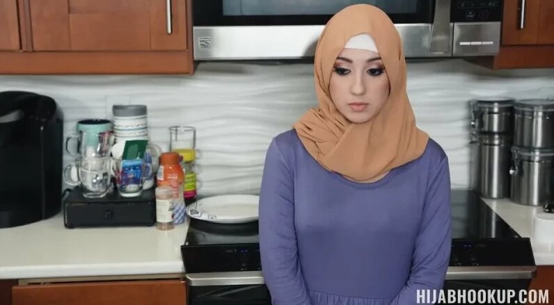 Hijabhookup Violet Gems Quid Pro Cum