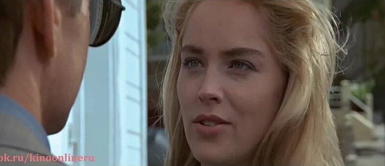 Табиғаттағы жалаңаш жетілген әйелдер