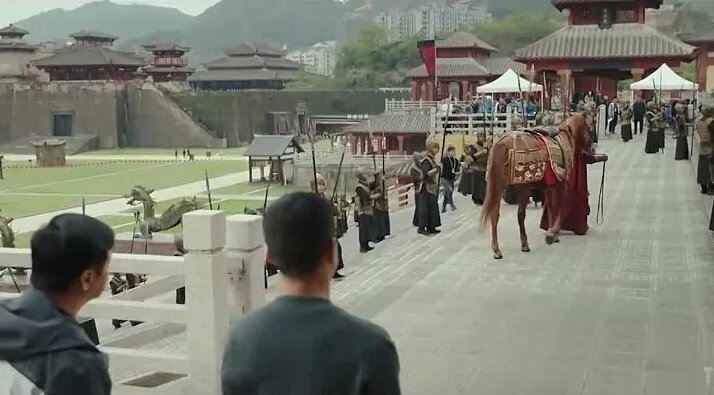 Көп сперматозоидты жұтқан қыз туралы порно фильмді қараңыз.