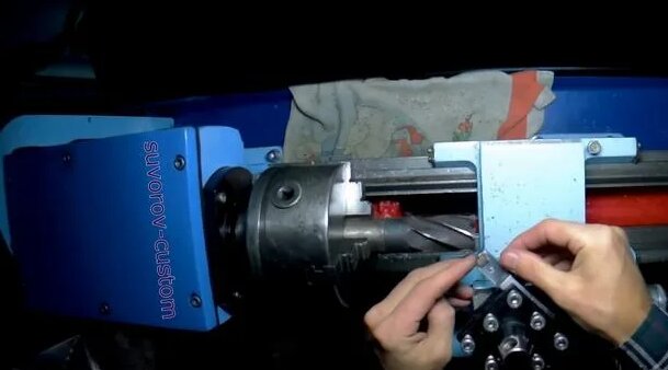 Самодельный эльборовый резец для токарного станка ТВ 4 - Смотреть ...