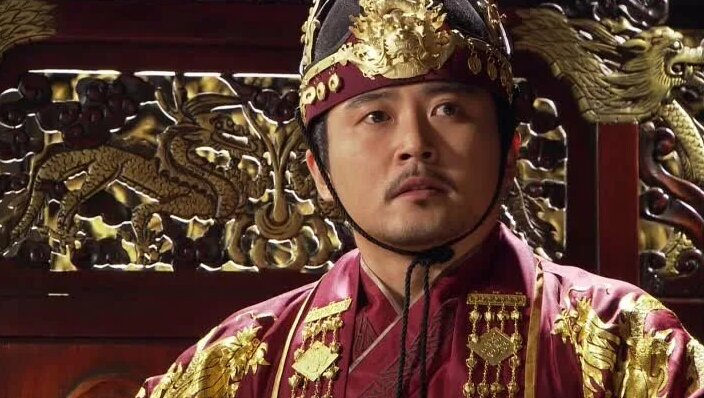 VKontakte-dan yalangoch Koroleva fotosurati