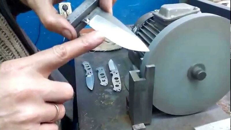 вогнутые спуски на лезвии ножа. - Смотреть онлайн в поиске Яндекса по Видео