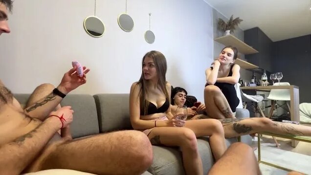 Лесбиянизмді қалай үйретеді