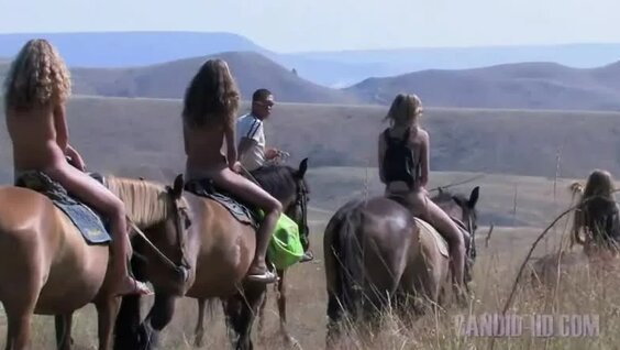 Candid hd girls and horse 02: 2 bin video Yandex'te bulundu 