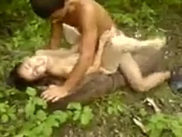 Порно әйелді трахает етіп, кірді