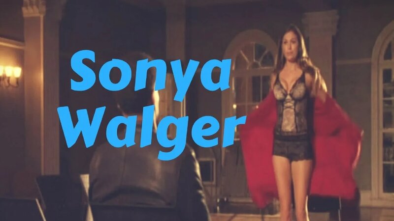 Jorj Uhlning orgazmini tomosha qiling