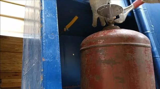 Самостоятельное подключение газовой плиты к баллону на даче. Шкаф для ...