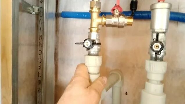 Расширительный бак для навесного газового котла Bosch. - Смотреть ...
