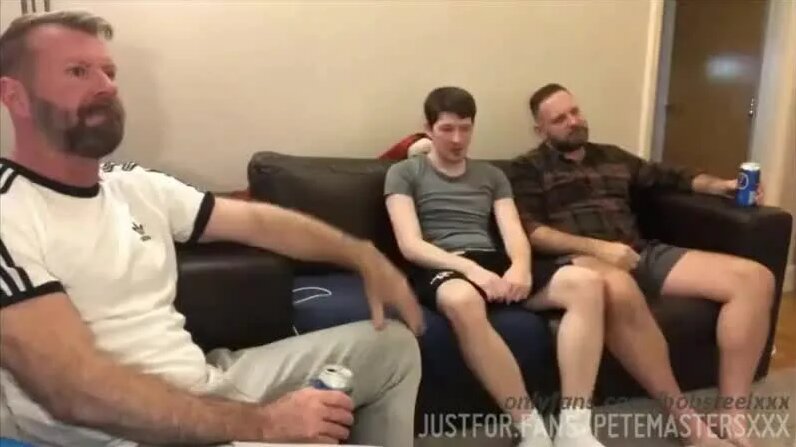 Балапан мен кисканың фотосуреттерін қараңыз