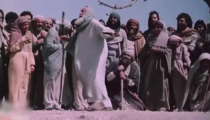 Er xotinini sevgilisi ortidan yalaydi (ruscha)