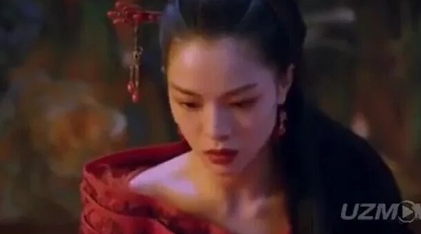 Oyoqni qitiqlash porno galereyasi