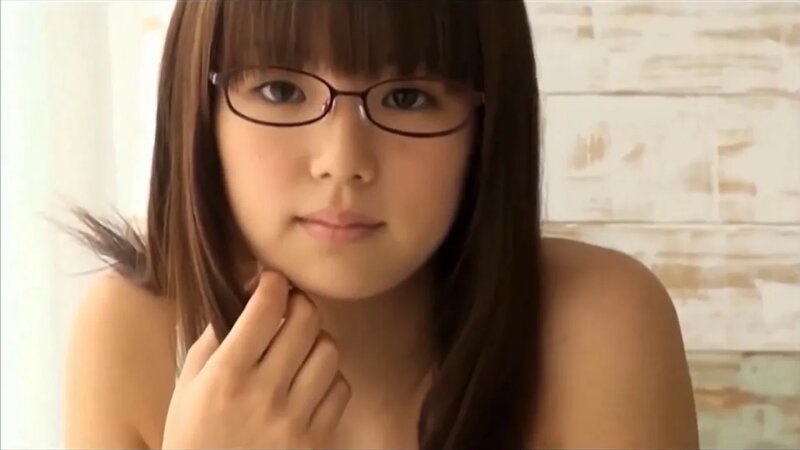 Аралар мен пенисалары бар қыздар