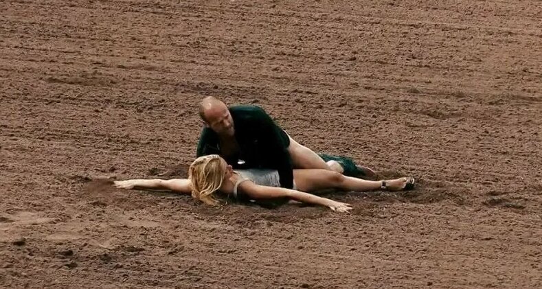 Синди доллары бар онлайн порно