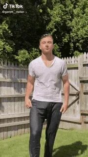 Garett Nolan Tiktok GIF - Garett Nolan Tiktok Sexy Man - Dis