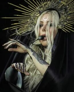 Maria Brink 🖤 Maria brink, Brink, Maria